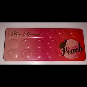 Too faced peach palette